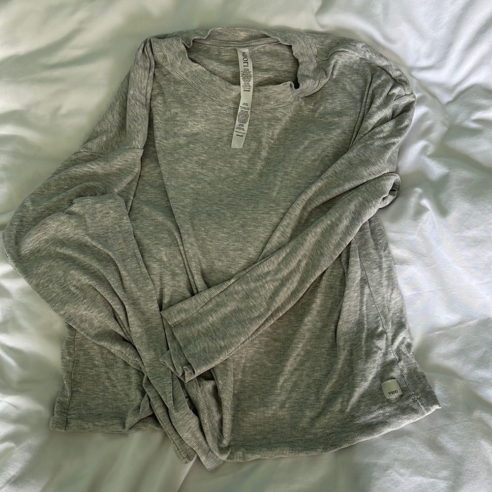 Vuori long sleeve shirt